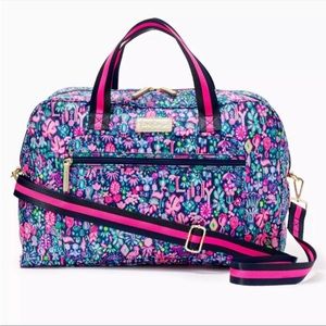NWT LILLY PULITZER Beale Weekender Bag - Low Tide Navy Jewelry Pattern
